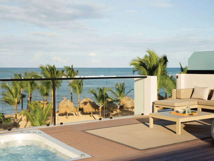 Hotel de Lujo en Punta Cana con Vista al Mar