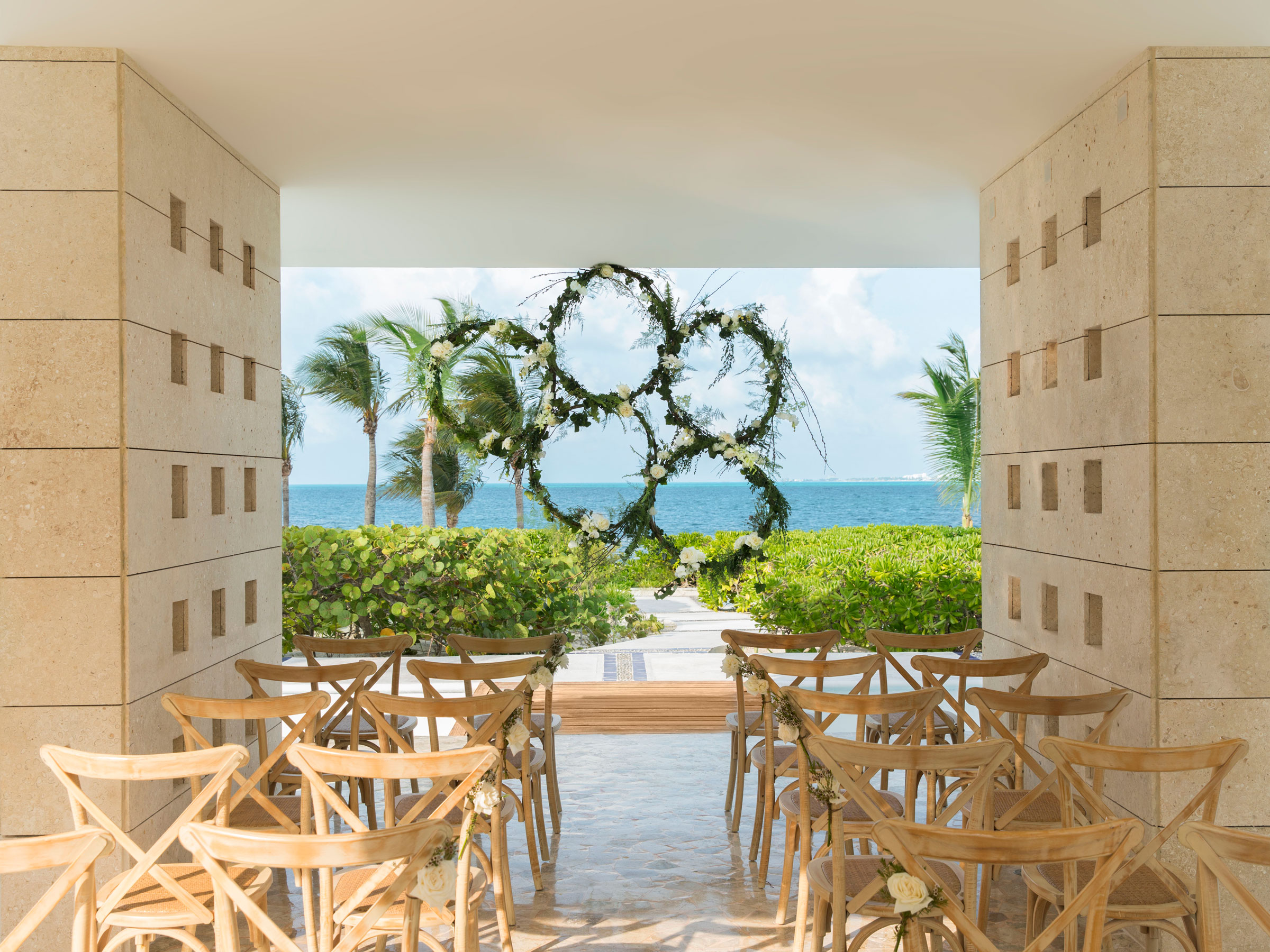 Mariage avec vue sur l’océan dans un centre de villégiature à Cancun